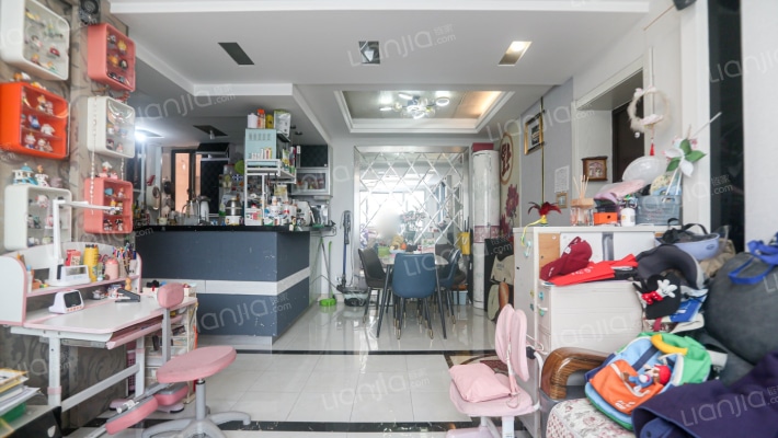 东方金座二手房实景图