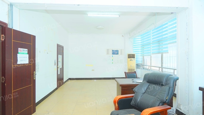 沙龙路三段二手房实景图