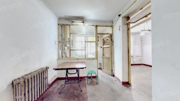 二零四社区二手房实景图