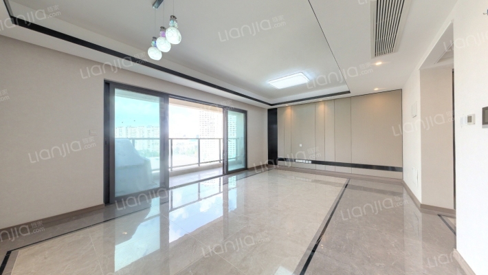 中南云樾二手房实景图