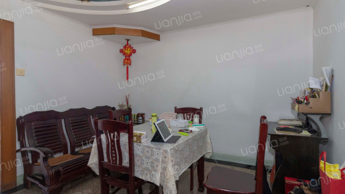 牌湾街二手房实景图