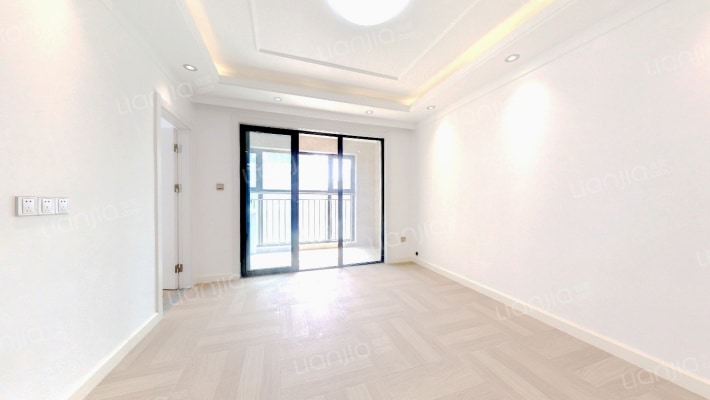 九龙国际二手房实景图