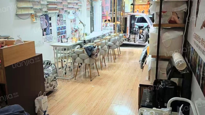 新中路56号二手房实景图