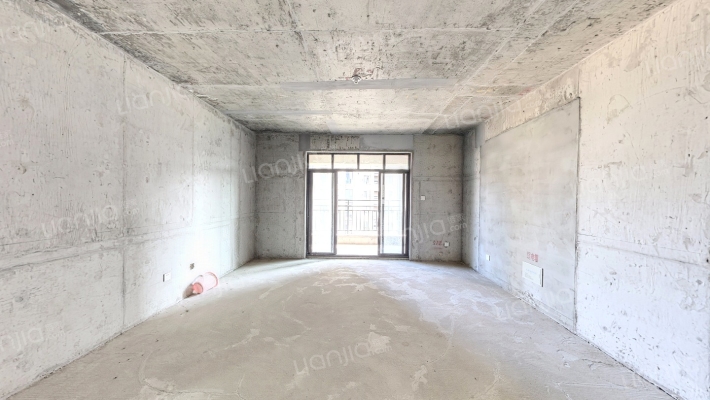 领馆1号二手房实景图