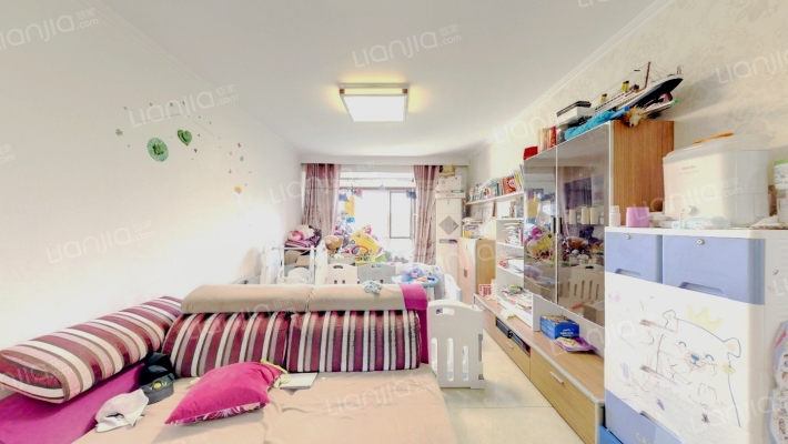 保利罗兰香谷二手房实景图