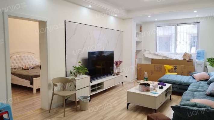 勤俭巷101号二手房实景图