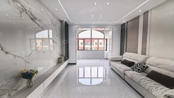 高明小区二手房实景图