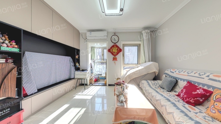 领秀新硅谷1号院二手房实景图