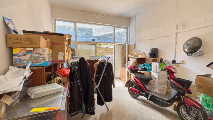 咸祥镇中路二手房实景图