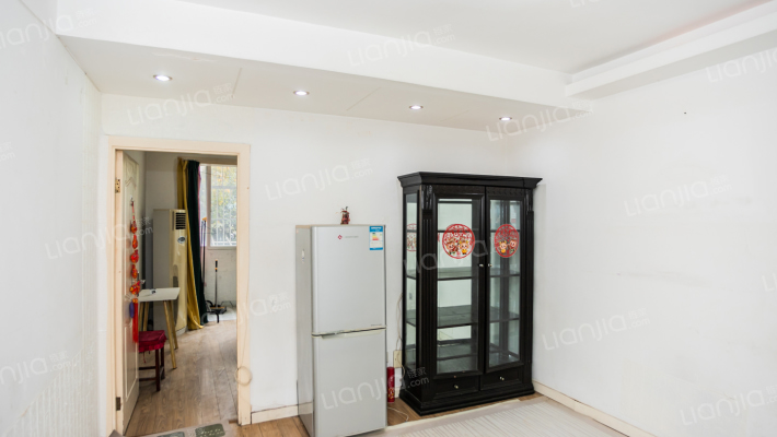 真北路1143弄二手房实景图