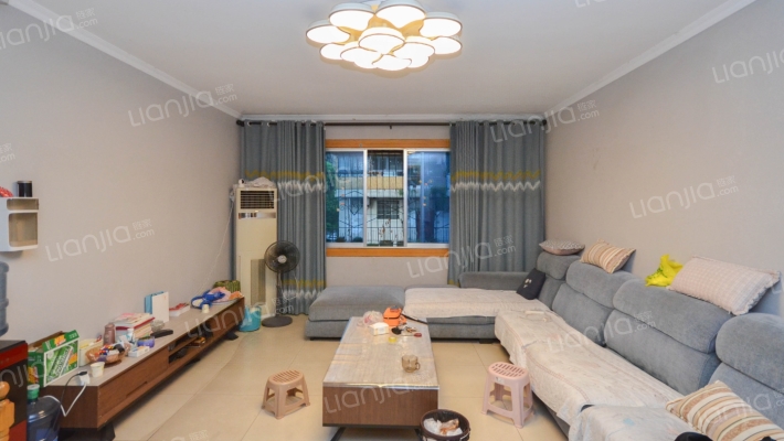 上海支路296号二手房实景图