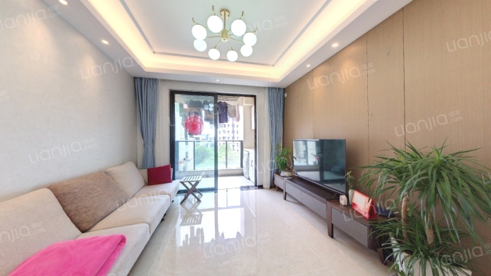 中海世茂府二手房实景图