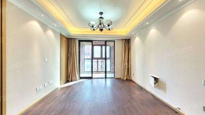 金地玺华邨二手房实景图