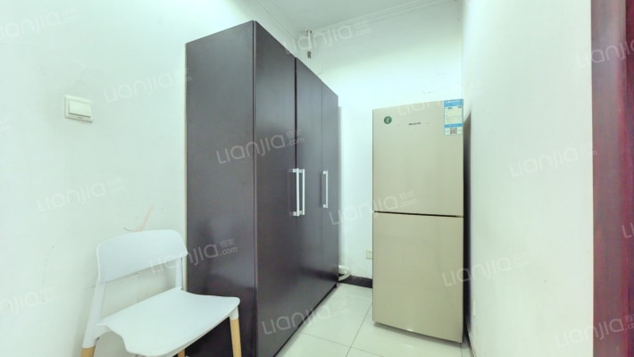 芳群园四区二手房实景图