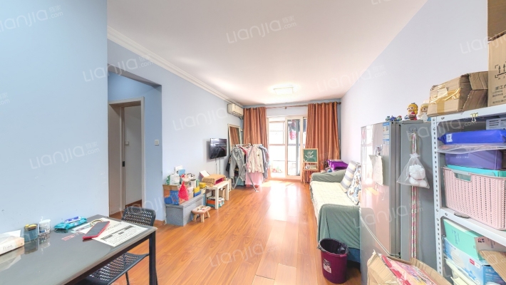 招商依云华府二手房实景图