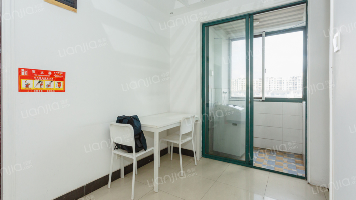 巨峰家苑(巨峰路758弄)二手房实景图