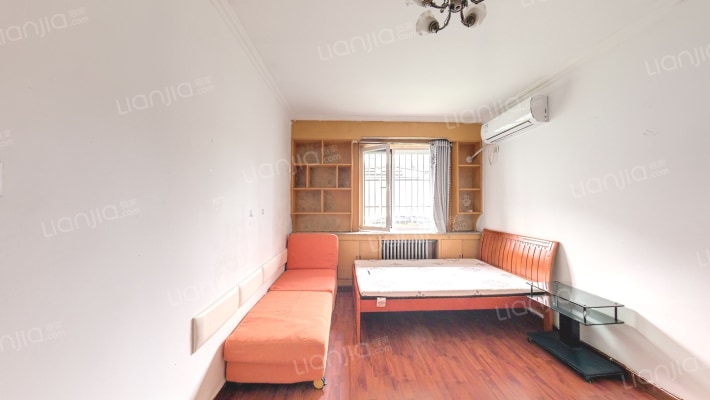 东四二条11号院二手房实景图