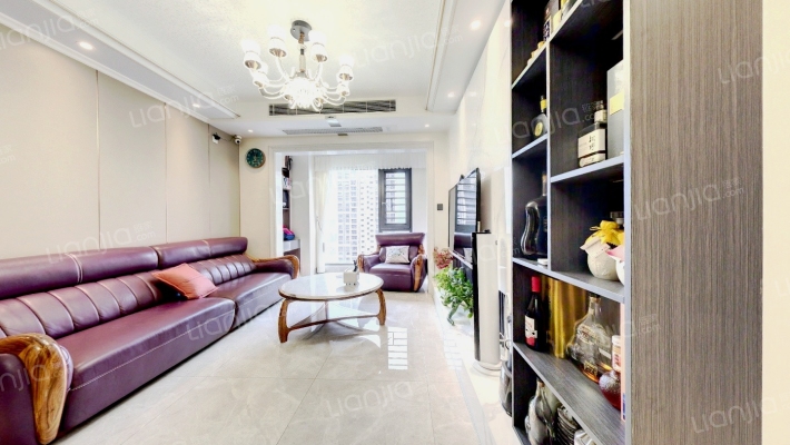 翡翠西江二手房实景图