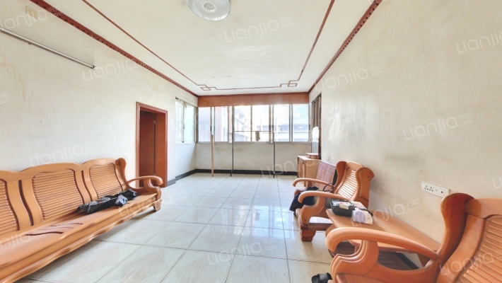 北碚竞发花园二手房实景图