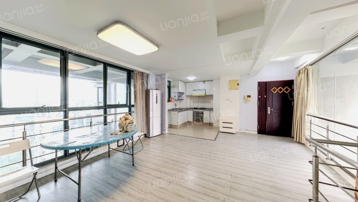 河滨围城二手房实景图