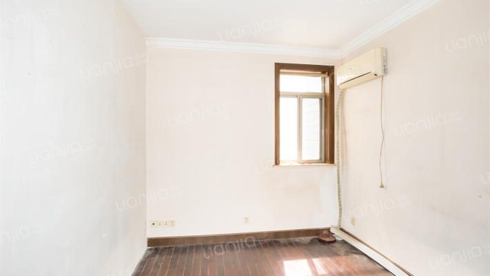 开源大厦二手房实景图