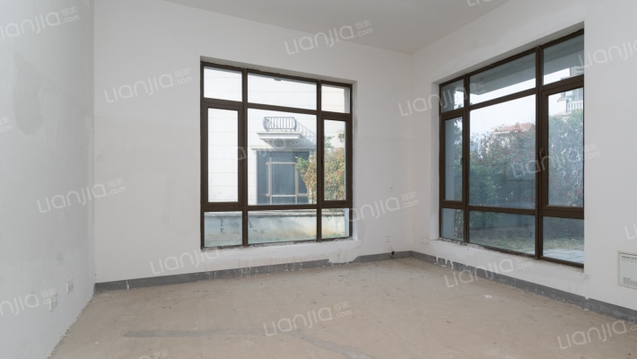 碧桂园凤凰城翡翠岛D区二手房实景图