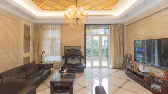 绿地香颂(浦东)(别墅)二手房实景图