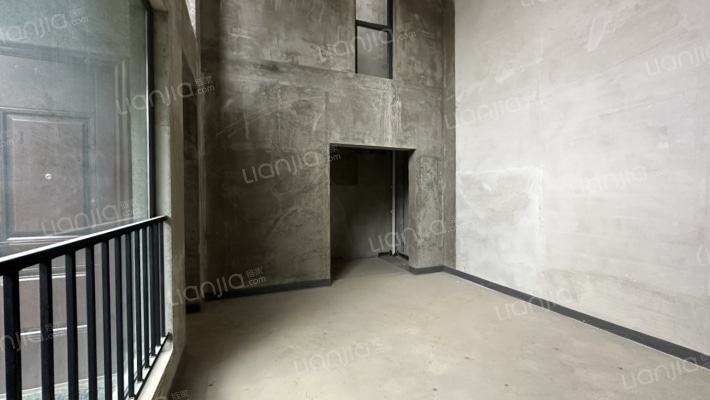 湖山原著山居二手房实景图