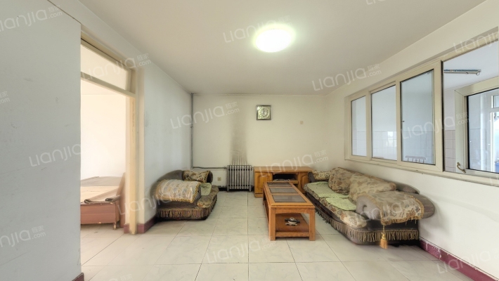 铁路电气化五段二手房实景图