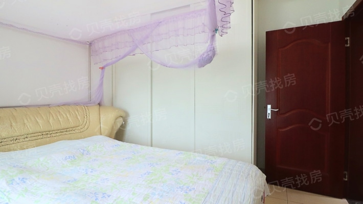 金江外滩B区2房环境安静舒适适合居住-卧室A
