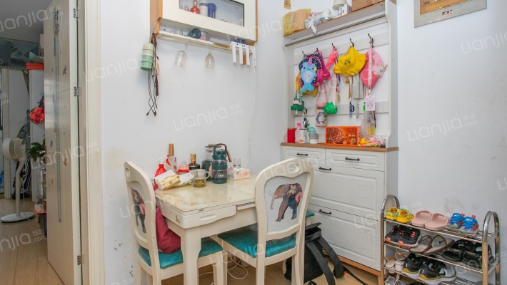 飞碟苑二手房实景图