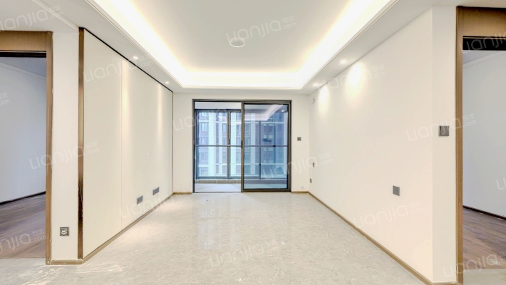 翠澜逸境二手房实景图