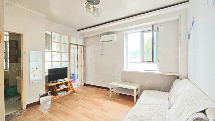 英雄山路76号二手房实景图