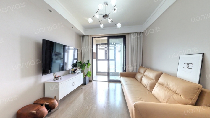 龙湖水晶郦城二手房实景图