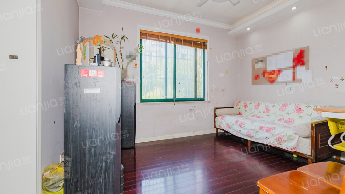 龙南公寓二手房实景图