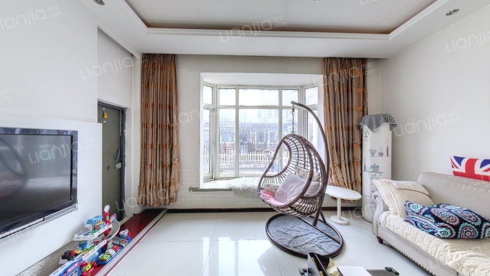 香格蔚蓝C区二手房实景图