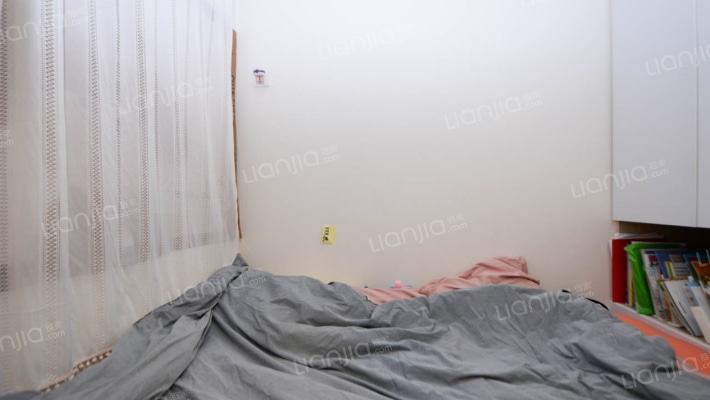 凌一小区二手房实景图