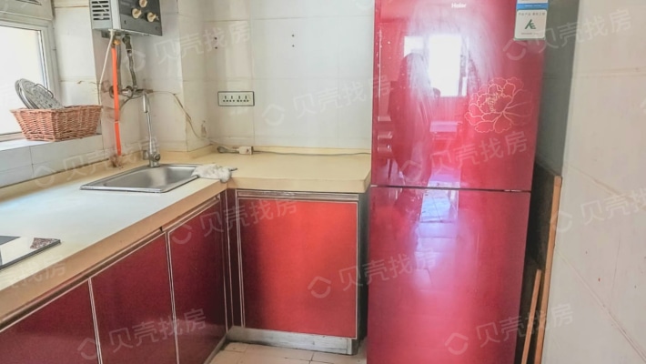 喀什东路和兴嘉园55平方米单身公寓低价销售-厨房