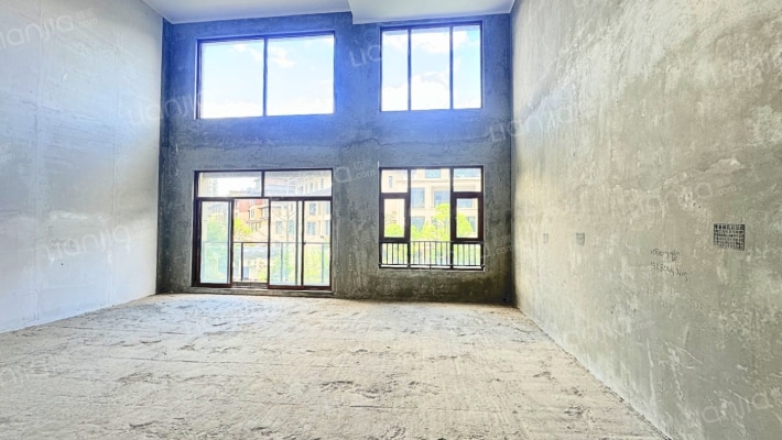 中铁阅山湖阅湖墅二手房实景图