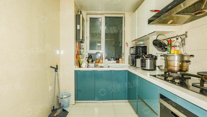 沙区北园春地铁沿线四室大平层拎包入住交通生活便利-厨房