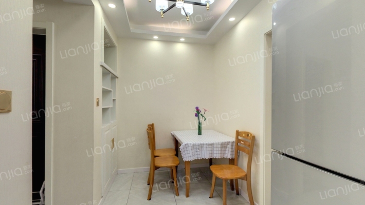 莫愁新寓郁金里二手房实景图