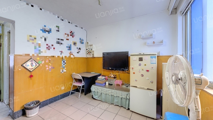 银泉新村二手房实景图