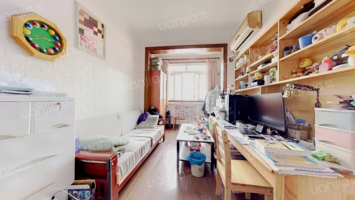 控江路641号二手房实景图