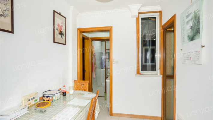 斜土路486弄二手房实景图