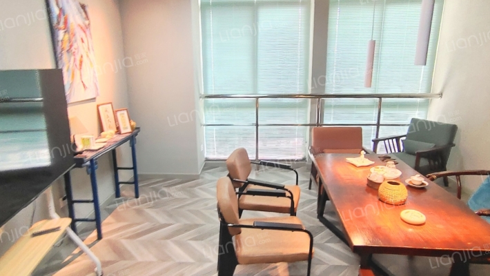 天地源·杰座二手房实景图