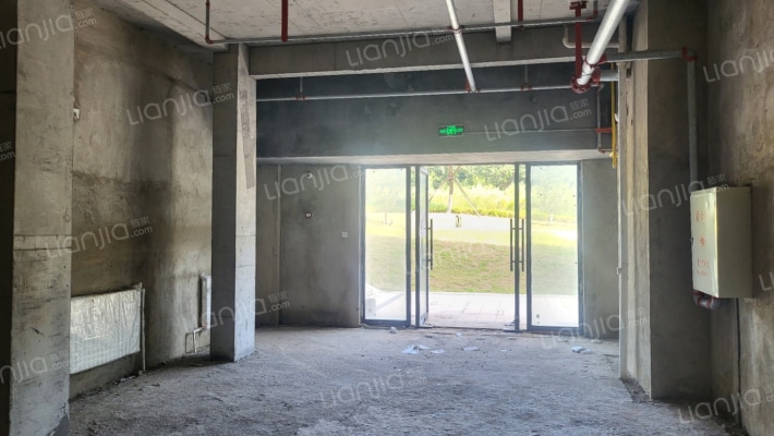 保利罗兰二手房实景图