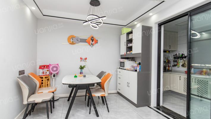 化肥小区二手房实景图