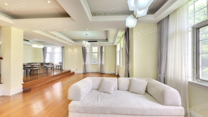 西郊明苑别墅二手房实景图