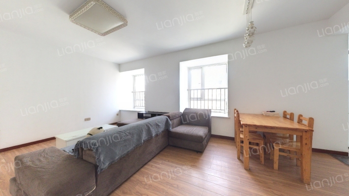 清能清江锦城二期二手房实景图