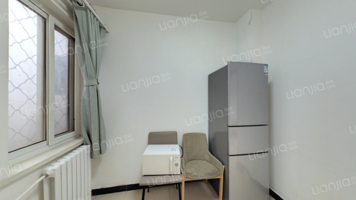 翠微路平台村二手房实景图